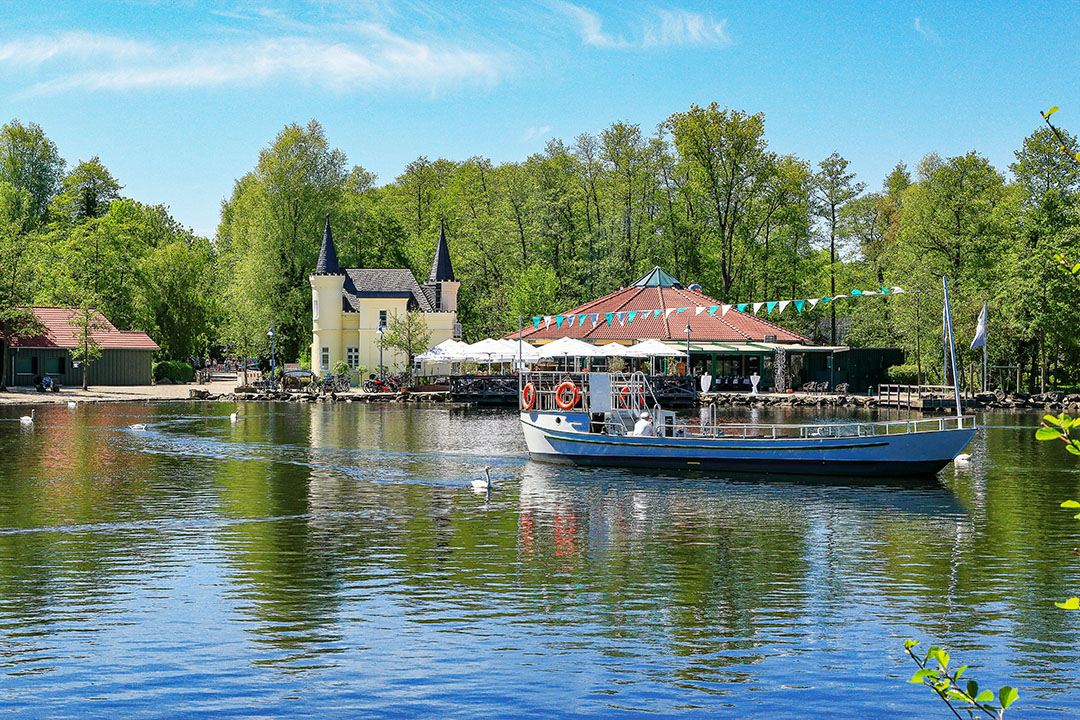 River Lady Wesel