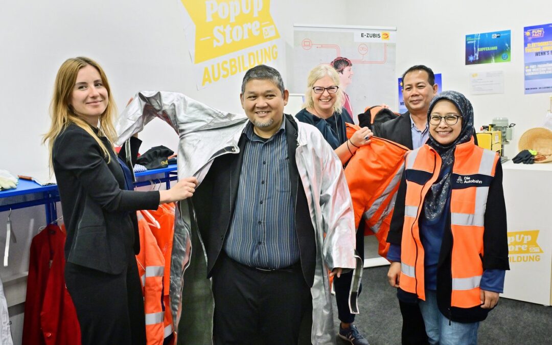 IHK empfängt Delegation aus Malaysia