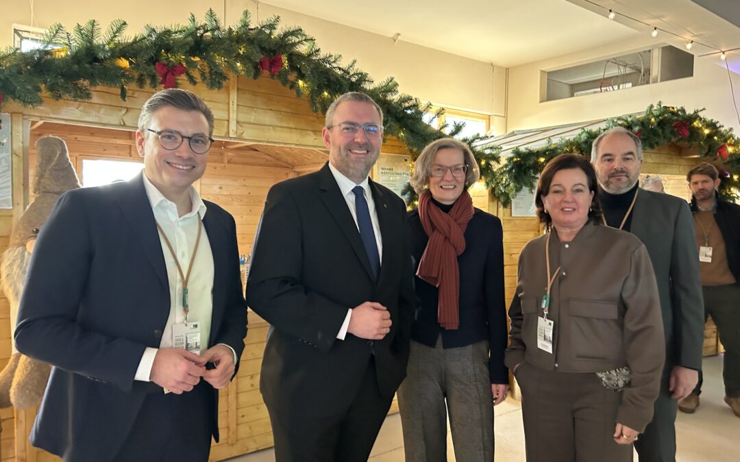 Stadt Dormagen und ALHO feiern erfolgreiche Kooperation auf Baustellen-Weihnachtsmarkt